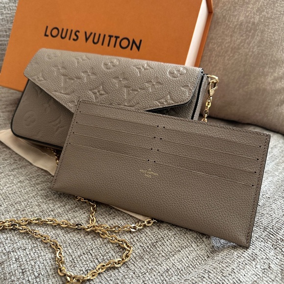 Louis Vuitton Félicie Pochette bag - Monogram | Beige. - Picture 3 of 8